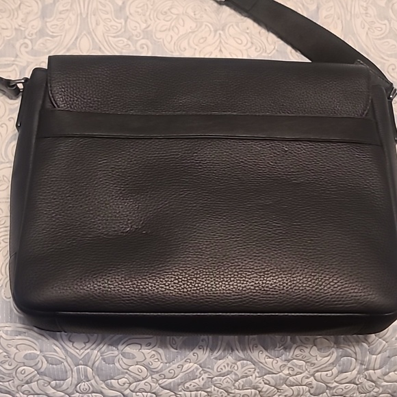 SALE Michael Kors Unisex Messenger Bag - Picture 4 of 10